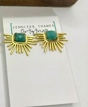 Load image into Gallery viewer, Sienna earrings
