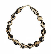 Load image into Gallery viewer, Regina necklace
